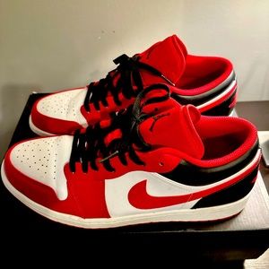 Jordan 1 Low.  Red white black .
